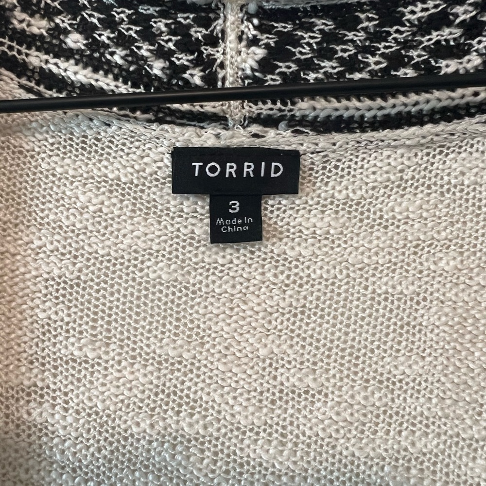 Torrid Border Pattern Cardigan - image 5